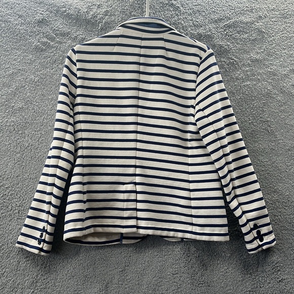 *Mint condition* vineyard vines striped women’s M blazer - Picture 8 of 10